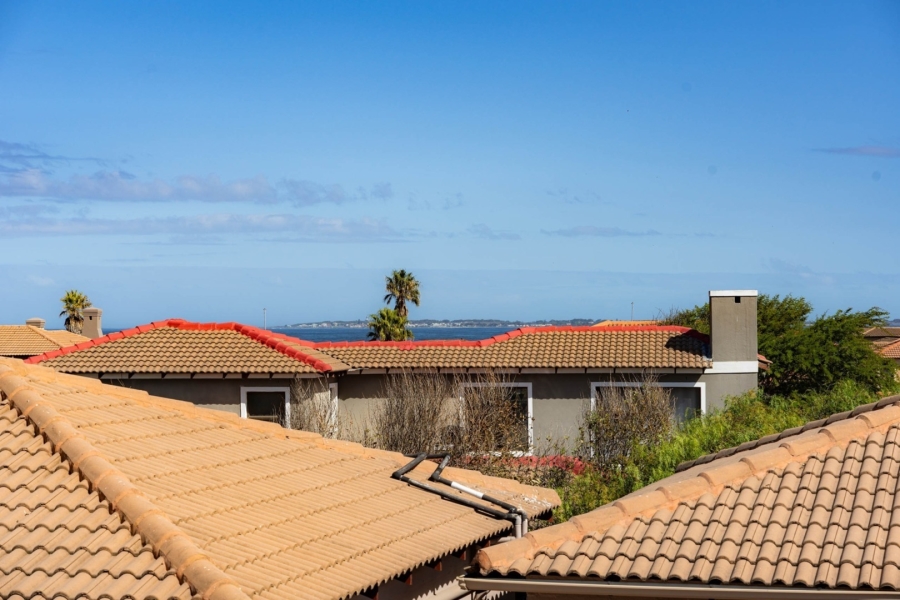 To Let 3 Bedroom Property for Rent in Bloubergstrand Western Cape
